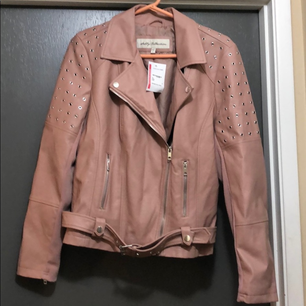 Sebby Collection blush faux leather jacket size L